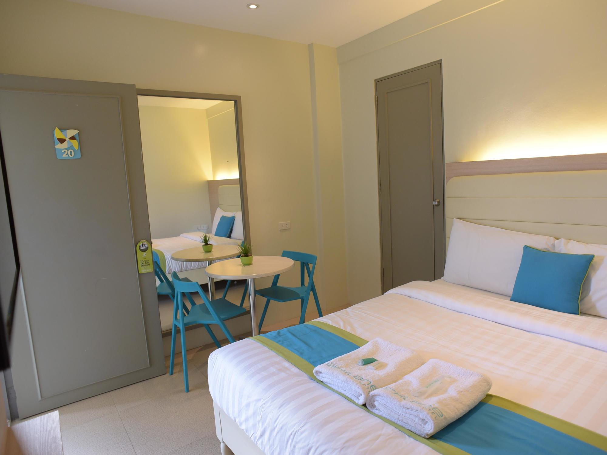 Laoag Parklane Hotel Εξωτερικό φωτογραφία
