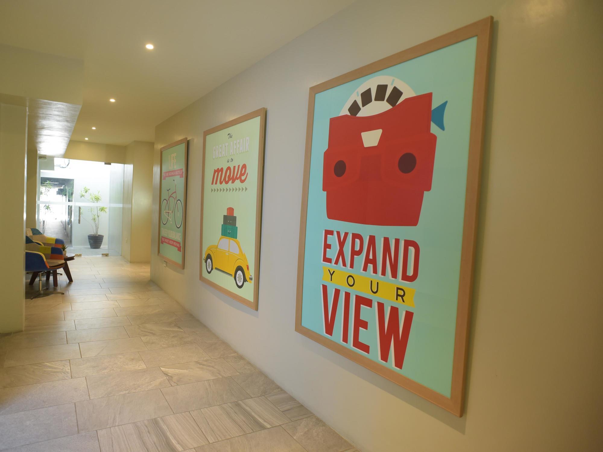 Laoag Parklane Hotel Εξωτερικό φωτογραφία